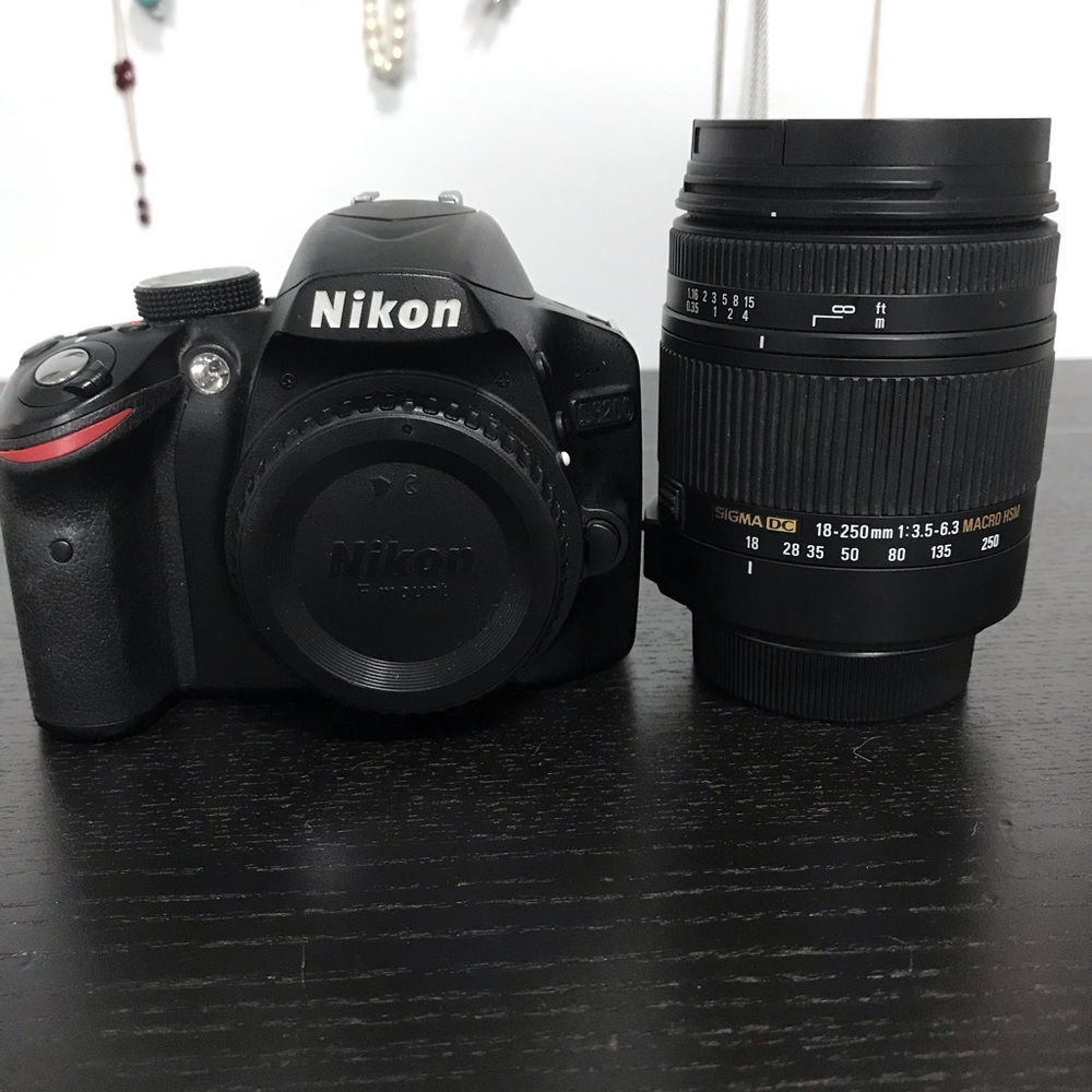 Nikon D3200 with Sigma 18-250mm lens